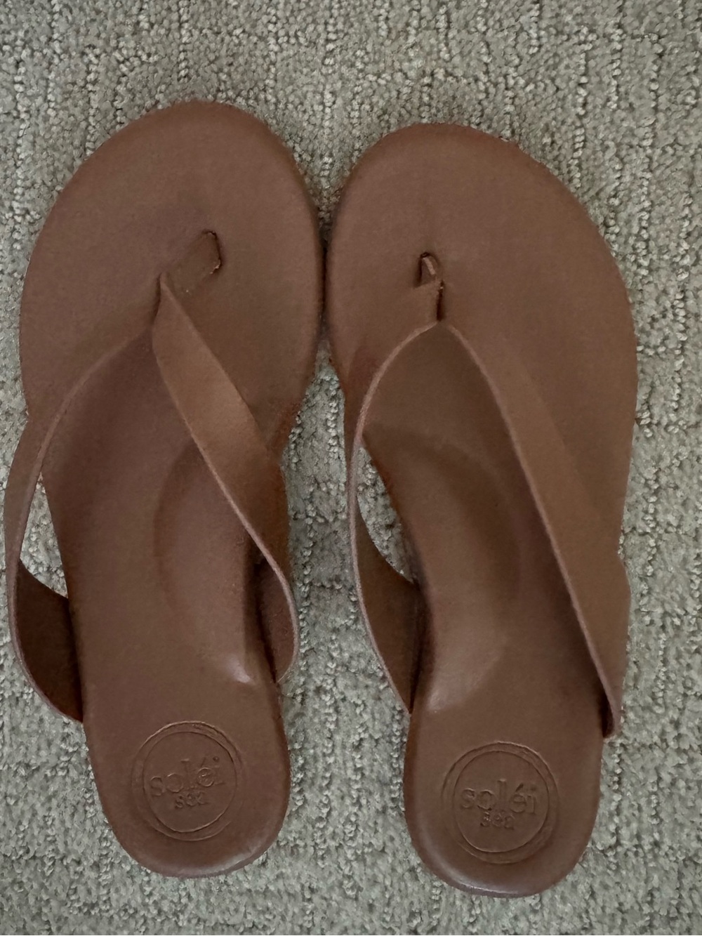 Solei Sea brown sandals sz 6